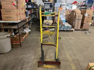 lot 20 image: Appliance Dolly