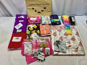 lot 24 image: MM. Large Lot of Fabrics & Notions
