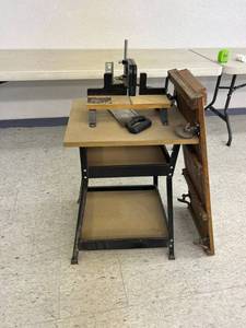 lot 35 image: Craftsman Miter Box on Stand & Vehicle Creeper