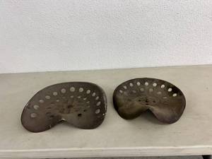 lot 36 image: Tractor Seats