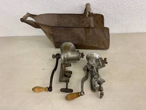 lot 38 image: Meat Grinders & Grain Scoop