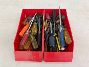 lot 60 image: Screwdrivers in Bins