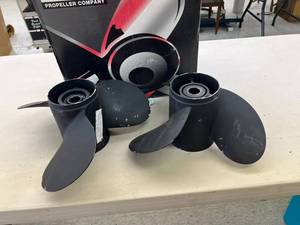 lot 72 image: Boat Motor Propellers