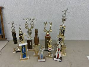 lot 102 image: Bowling Trophies