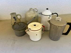 lot 112 image: Mixed Vintage Lot