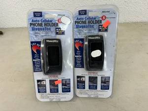 lot 125 image: NIB Cellular Phone Holders Maga Tec