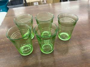 lot 143 image: Green Glasses - Wards Winona MN