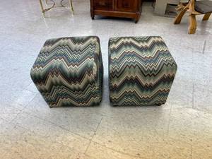 lot 152 image: 2 Retro ChairsFoot Stools
