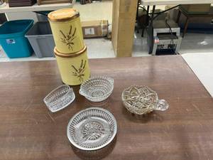 lot 166 image: Glassware & Tins