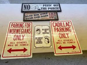 lot 194 image: Novelty Signs