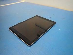 Apple&nbspiPad 5th Gen A1822  32GB of storage  Wifi Model Only  Includes Charging Cable&nbsp