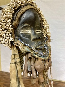 lot 60 image: Excellent Old Deangle Dan Mask - Liberia