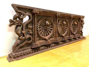 lot 39 image: Ornately Carved Oriental Architectural Wood Wall Panel