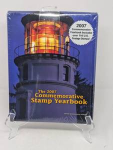 2007 Commemorative Stamp Yearbook  USPS