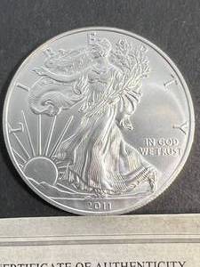 2011 AMERICAN SILVER EAGLE 1 TROY OZ .999 FINE SILVER WITH CERTIFICATE
