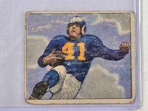 lot 35 image: Glenn Davis 1950 Bowman Gum No. 16 - Vintage Football Cards