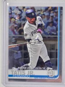 lot 49 image: Fernando Tatis Jr. Rookie 2019 Topps No. 54 Chrome