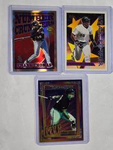 lot 77 image: Lot of 3 Frank Thomas Inserts - 1994 Topps Finest MVP, 1997 Topps Number Crunchers, 1996 Topps Star Power