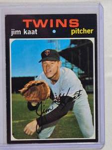 lot 129 image: Jim Kaat 1971 Topps No. 245 Vintage Baseball Card