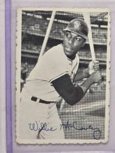 lot 134 image: Willie McCovey 1969 Topps Deckle Edge No. 31 Vintage Baseball Card