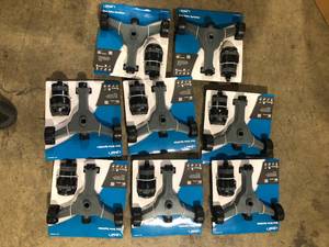 lot 24 image: 8 Pack of Orbit H2O-Six Rotating 6-Pattern Gear-Drive Sprinkler on Wheeled Base  Customer Returns See Pictures