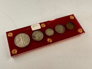 lot 5 image: 1936 Date Set