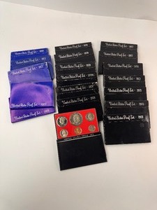 lot 7 image: 18 Proof Sets from 1968-1979
