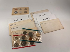 lot 50 image: 9x US Mints Sets from 1965-1979