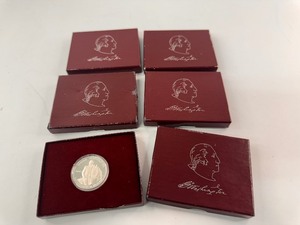 lot 56 image: 5x 1982-S Proof Washington Commemorative Half Dollars Lot #1
