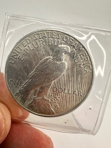 lot 107 image: 1922 Peace Dollar