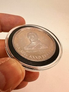 lot 116 image: 1oz Silver Round