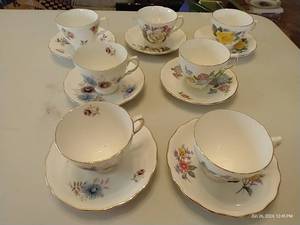 lot 9 image: (7) Beautiful Bone China Tea Cups & Saucers - All Royal Vale
