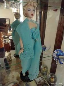 lot 19 image: Gene Marshall Blue Goddess Ashton Drake Doll