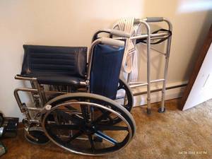 lot 73 image: LUMEX Wheel Chair, Walker & Belt