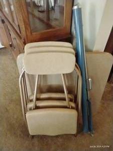 lot 78 image: Folding Table & Three Chairs w Projector Screen