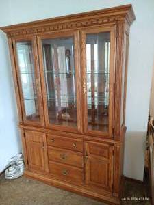 lot 80 image: Gorgeous Richardson Brothers China Hutch