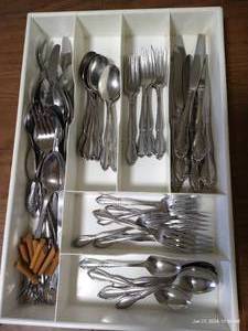 lot 92 image: Oneida Flatware & Misc. Flatware w Organizer