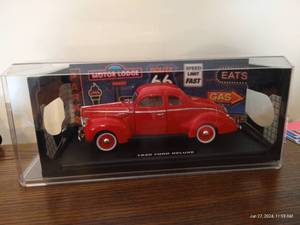 lot 100 image: New Metal 1940 Ford Deluxe in Case