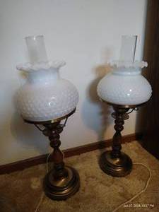 lot 103 image: Pair of Milk Glass Globe Lamps