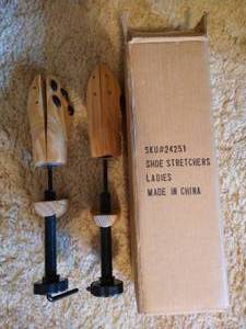lot 139 image: Ladies Shoe Stretchers wSpot Stretchers
