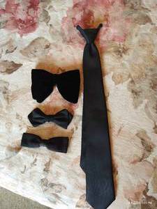 lot 170 image: Vintage Tie & Bowtie Lot