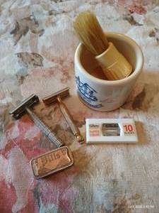 lot 174 image: Vintage Mustache Mug & Shaving Items