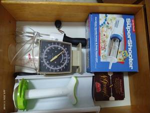 lot 216 image: Gadget Drawer Pineapple Slicer Corer, Scale, Oxo Whisk, Cookie Spritzer, Etc