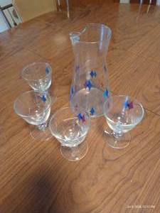 lot 233 image: Mid Century Silver-Rimmed Glass Pitcher & Juice Cups