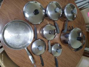 lot 248 image: Eight ReverWare Pans  Seven Lids