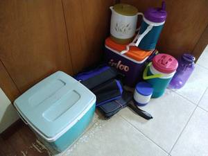 lot 254 image: Drink Coolers, Lunch Bags, Small Cooler