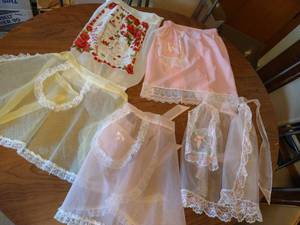 lot 272 image: Vintage Aprons