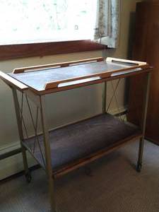 lot 283 image: Rolling Tea Cart
