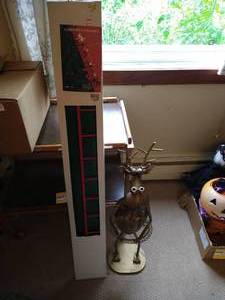 lot 287 image: Metal Reindeer & Santa Ladder