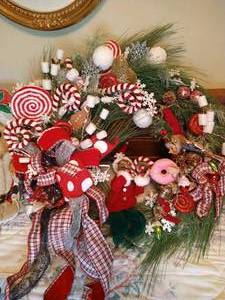 lot 303 image: 25 Christmas Wreath- Heavily Ornamental